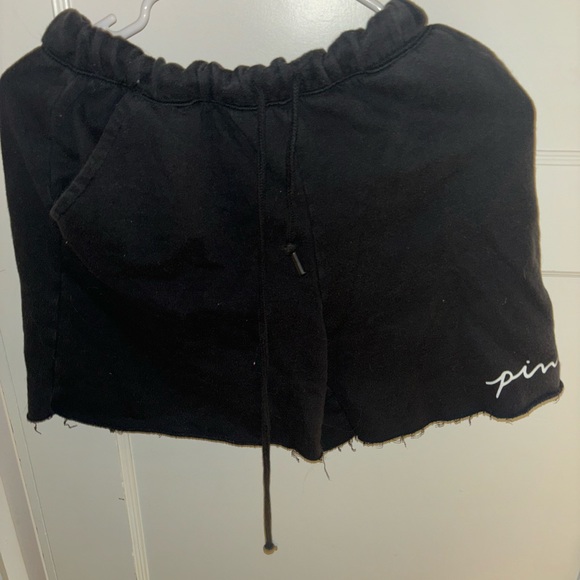 VS PINK sweat shorts - Picture 2 of 4